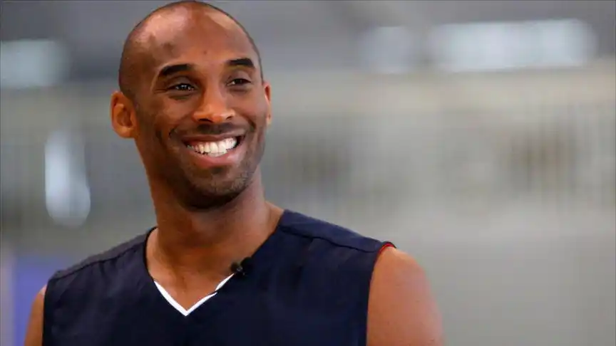 科比的笑容太迷人了, 笑着笑着就哭了