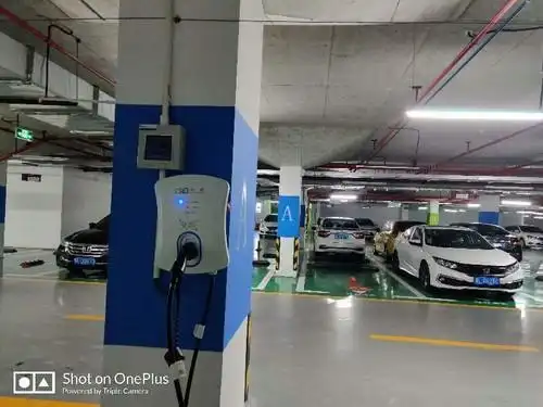220v32a新能源电动汽车充电桩壁挂式7kw通用国标家用交流充电枪器