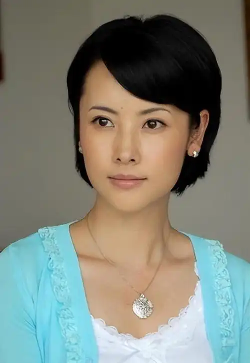 44岁与前夫对簿法庭离婚,杨明娜现状怎样了|田亮|婚姻|演员|金钱纠纷