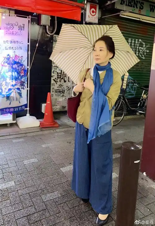 仲小萍现任丈夫是谁有合影吗 仲小萍认识刘欢吗