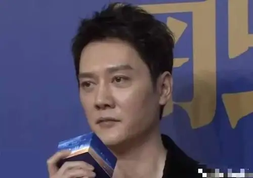 冯绍峰近况#,#冯绍峰赵丽颖#,#冯绍峰出席活动#作者