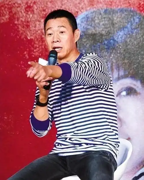 结婚29年未生子女却依旧被张丰毅宠成宝霍凡到底有啥魅力