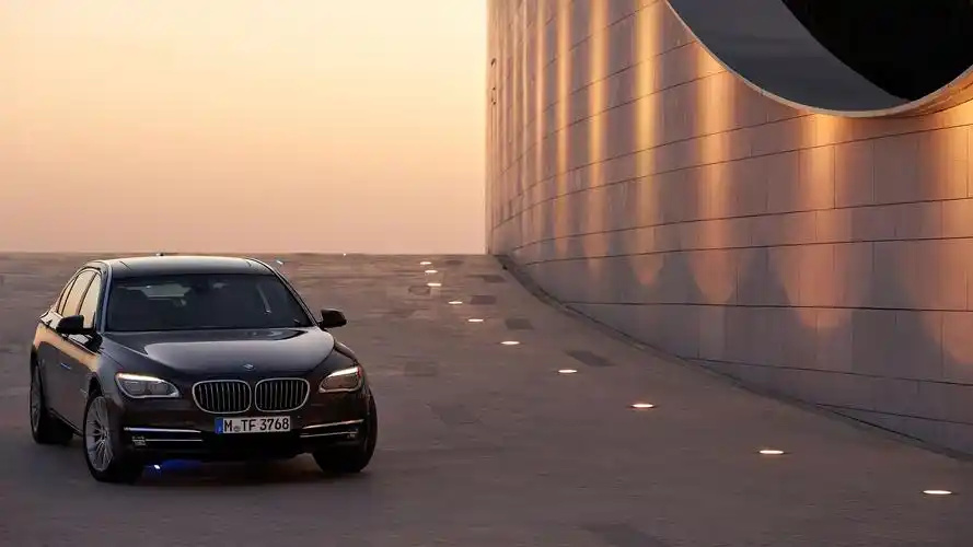 bmw宝马7系列汽车高清壁纸 - 1920x1080 壁纸 下载