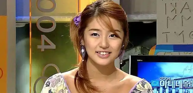 尹恩惠旧照曝光,网友惊呼:你是如何蜕变成"韩剧女王"?