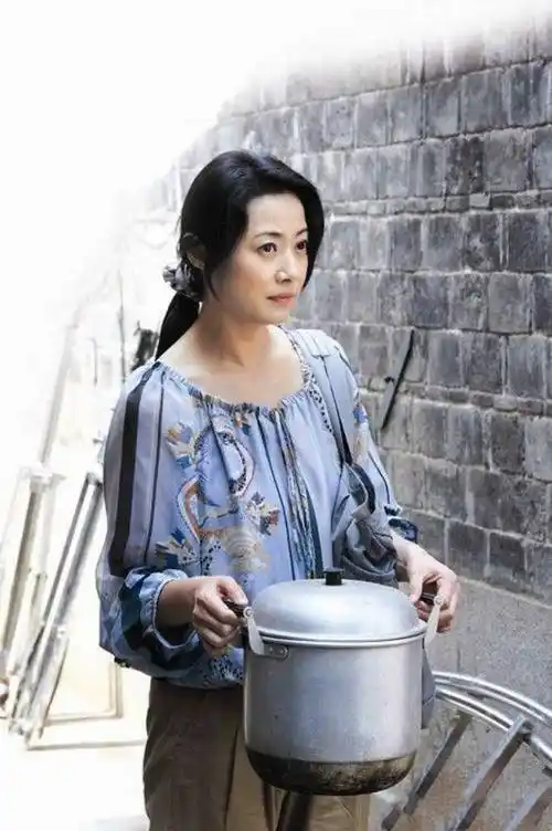 演《过把瘾》的刘蓓,3婚嫁的人让人吃惊,继子之举能否压垮她?