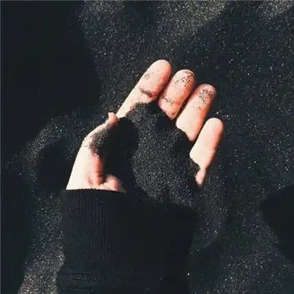 微信朋友圈背景图片高冷 黑白个性霸气图片大全 - 图片素材 - qq业务