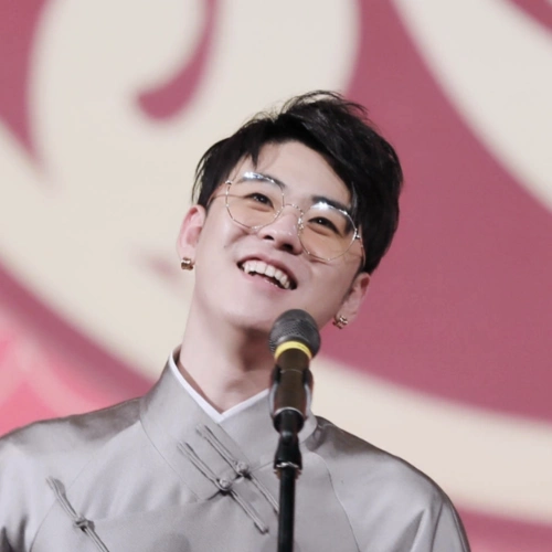 眼镜张云雷同蓝光手机防雾超轻瘦脸防蓝光镜