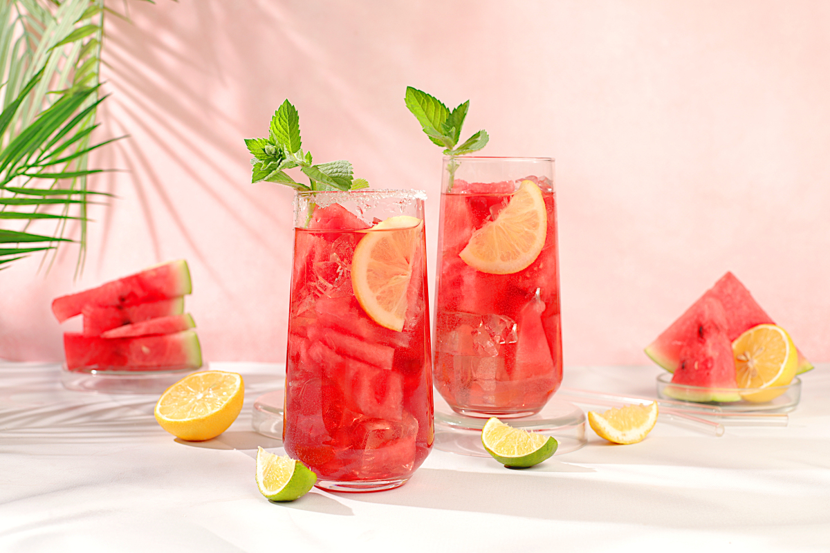 面对肺炎,建议尽量避免喝冷饮.