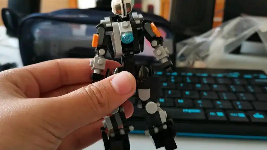 乐高小机甲莫夫号