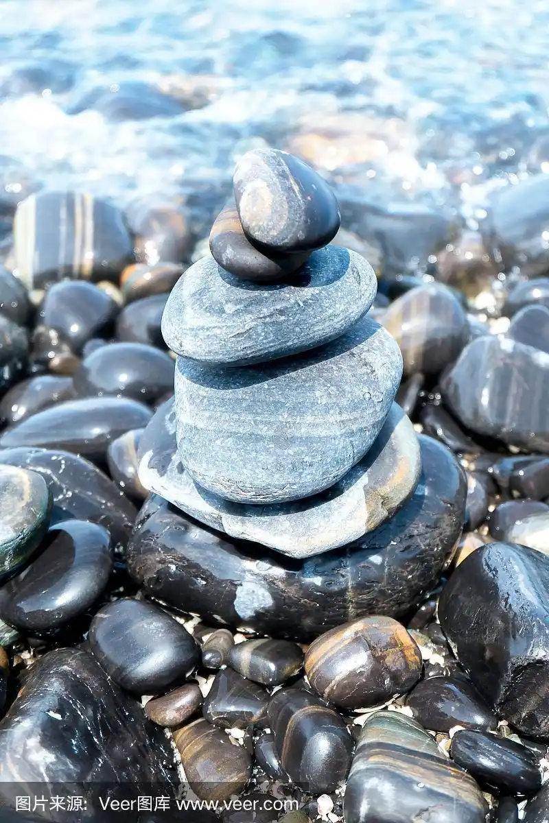 海滩上的鹅卵石