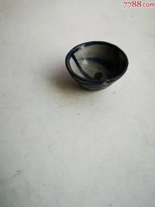 清代青花小酒盅一对