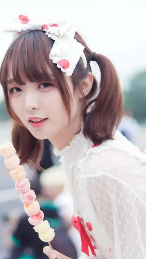 甜美清纯萌妹洛丽塔写真