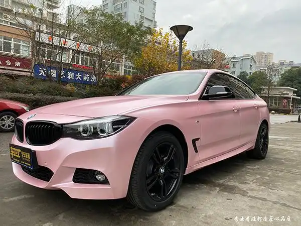无锡车卫士宝马gt320i樱花粉改色膜案例