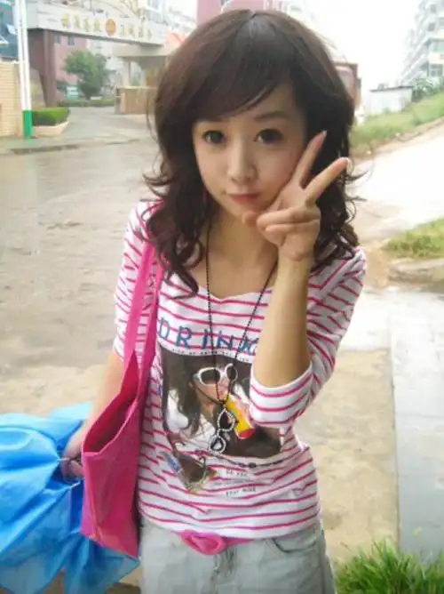 "初代网红"程琳,曾是非主流空间鼻祖,她的故事太传奇