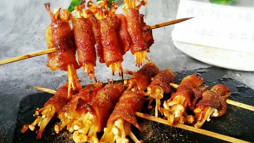 快手小食烧烤培根金针菇