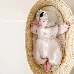 爬爬衣女宝宝图片