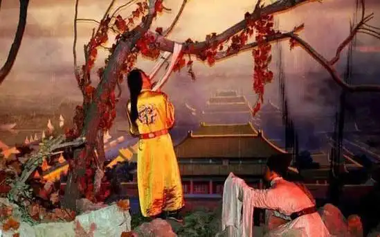 两个皇帝都非常简朴,据说崇祯还穿打补丁的衣服,都没有什么兴趣爱好