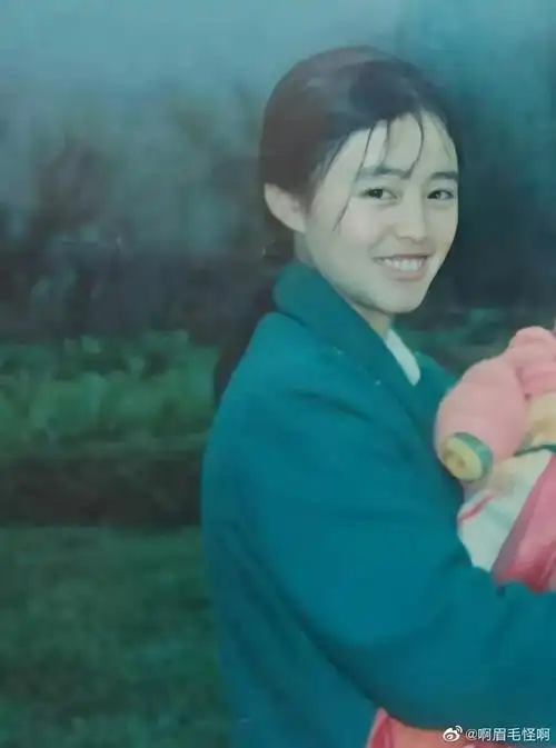 图集曝光妈妈年轻时的照片绝了67我吹爆这颜值