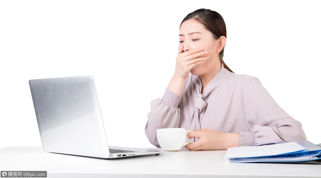 犯困的商务女性