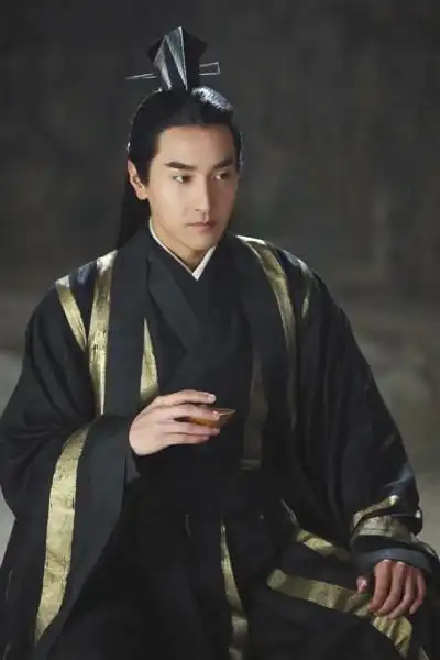 东方卫视播出的由林玉芬执导,杨幂,赵又廷主演的电视剧《三生三世十里