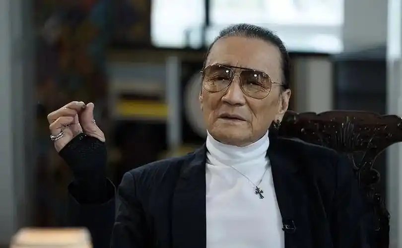 谢贤:当众扇曾江耳光,成龙称他为传奇,晚年与小49岁女友相恋