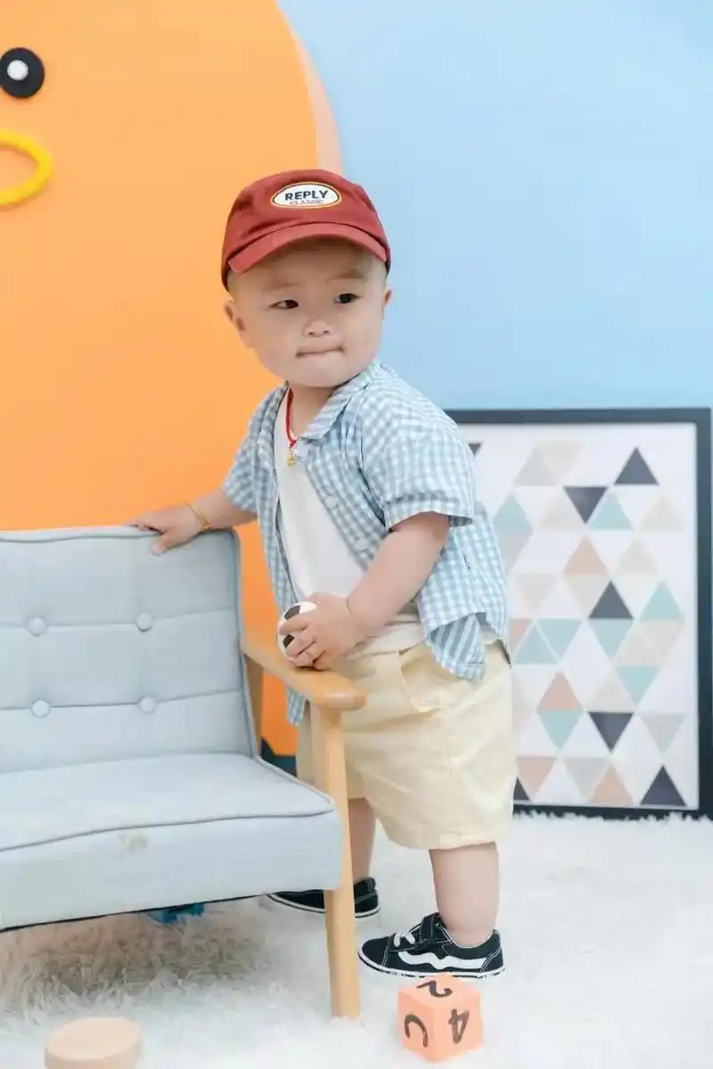 时间过得好快,宝宝一周岁的照片. - 抖音