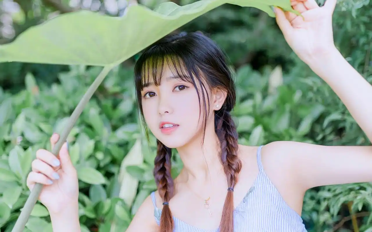 清纯美女小清新唯美写真高清图片桌面壁纸