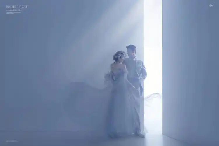 淡淡的光束呈现出了深深的爱意959595