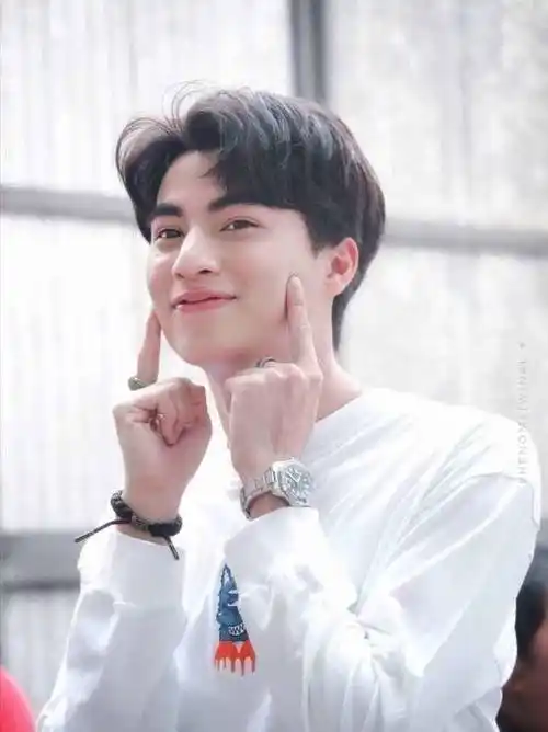 盘点那些他泰剧中被发型封印的神颜值,个个帅的一批_乐杰_时候_陈瑞书