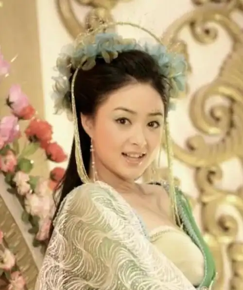 蒋欣的5个经典角色,这是蒋欣在《欢天喜地七仙女》中饰演的四公主绿儿