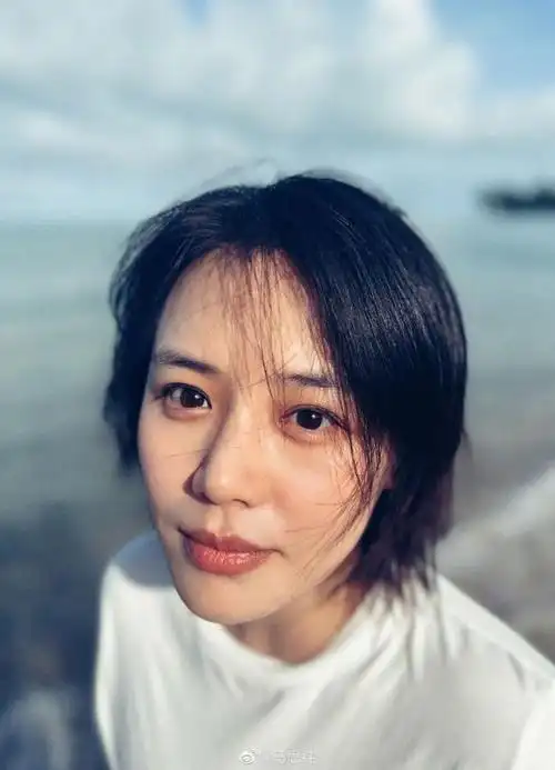 剪了短发的马思纯,少年感拉满!_腾讯新闻