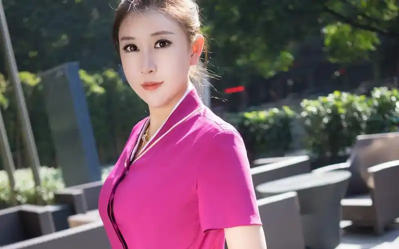 空姐制服王婉悠queen性感写真桌面壁纸下载2