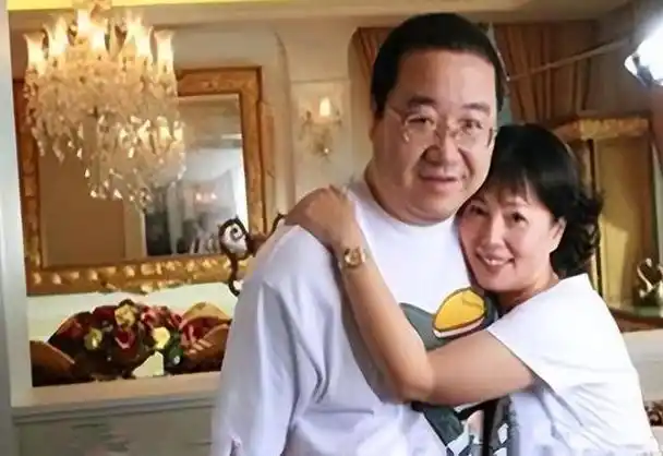 有一种"报应"叫英达和梁欢,结婚27年后,善恶报应终于应验了