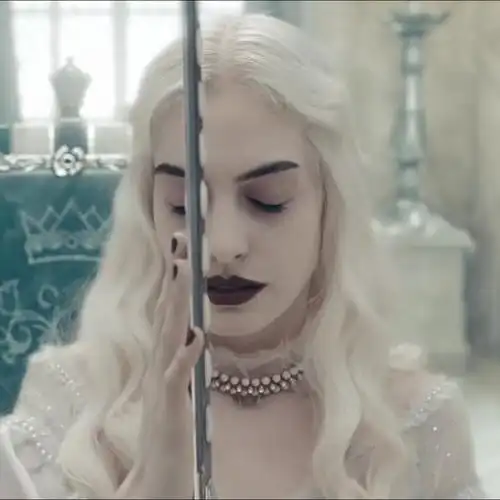 白皇后{安妮·海瑟薇}可二改 不用注明