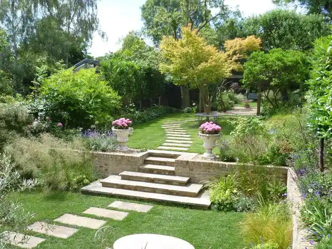 large garden, richmond-upon-thames
