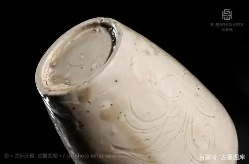 金定窑萱草纹梅瓶