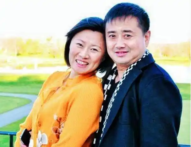 《乡村爱情》演员夫妻对比,杨树林胖丫共度风雨,王小虎老婆最美