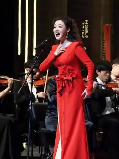 军旅女歌唱家中好多人都单身,王庆爽呢像王庆爽,宋祖英,李丹阳,祖海