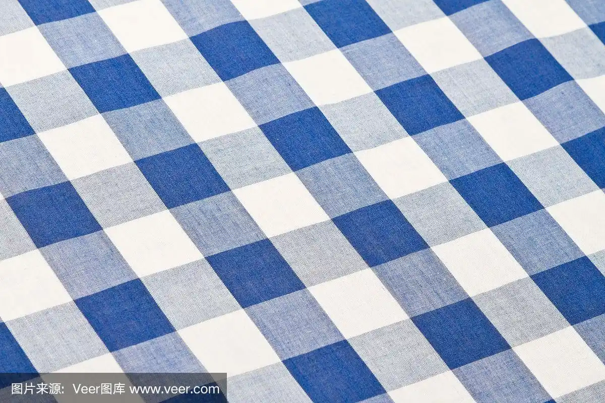 蓝色格子布桌布