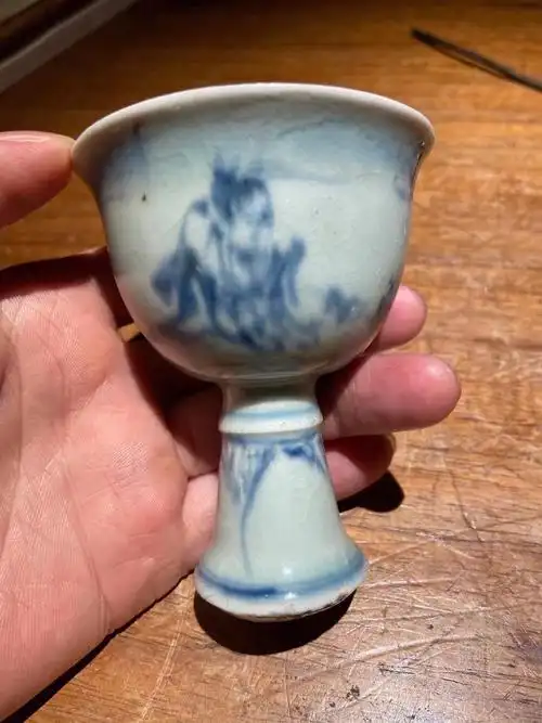 明代青花高足杯按标本出