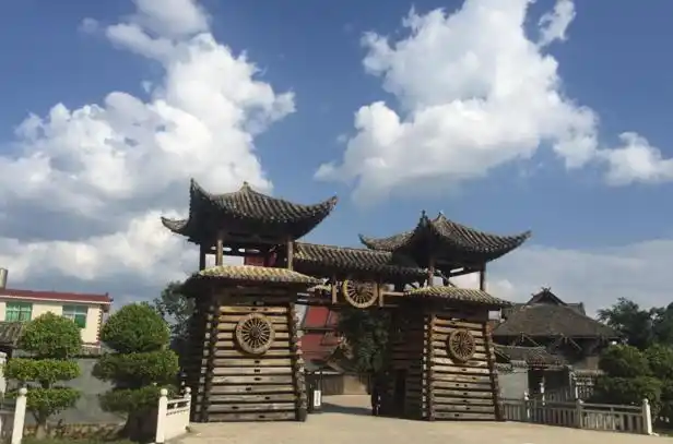 西双版纳茶马古道:是集科学研究,古迹文物保存为一体的旅游基地