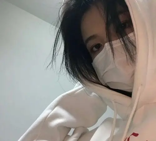 口罩真人女生头像,依旧美丽动人