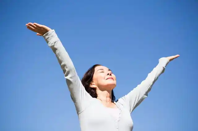 大家千万不要小看深呼吸这一个非常简单的动作,通过深呼吸,是能够非常