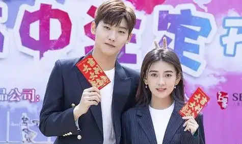 邢昭林梁洁合作新剧官宣,坦诚夫妇再合体,同框对视瞬间粉丝沸腾_网易