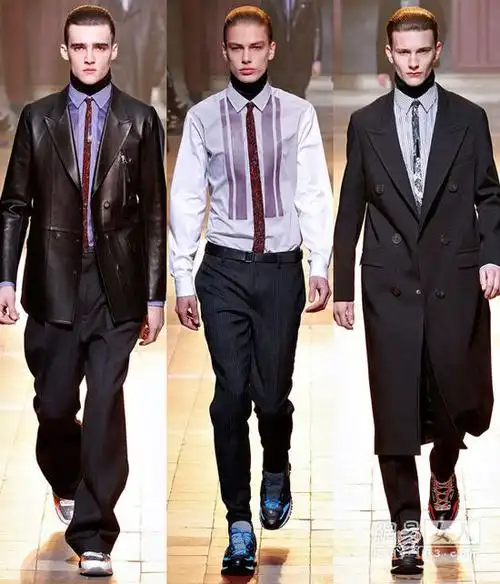 西装配运动鞋很潮 巴黎男装周方块人最吸睛