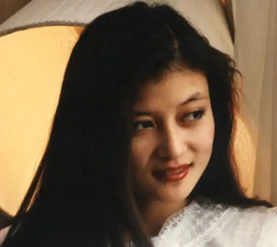 歌手朱晓琳:15岁靠一首歌爆红,隐退经商,失败后至今仍是单身