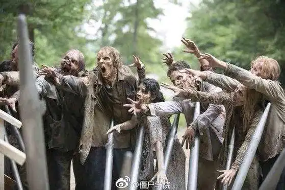 如果你被一万只丧尸包围,你的搭档就是你的头像,你压力大