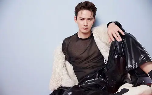 徐正溪冷峻帅气写真图片桌面壁纸高清大图预览1920x1200_大陆明星下载