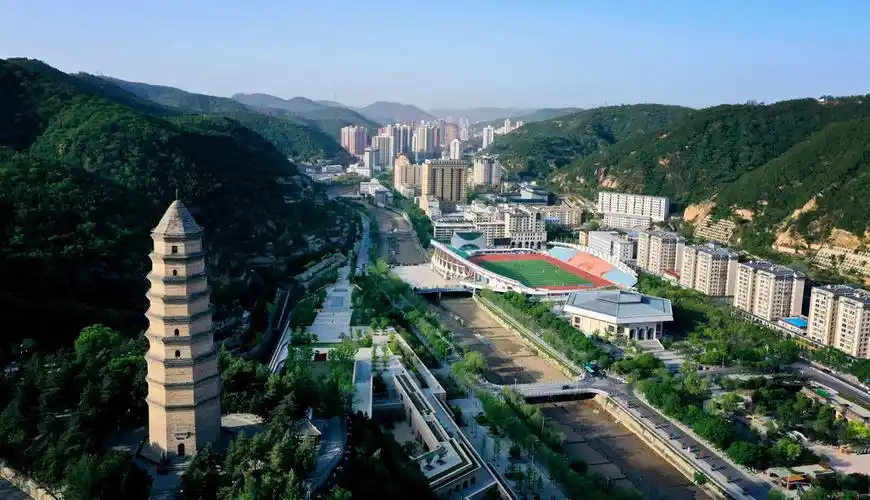 天空之眼瞰延安老区不老再焕新颜