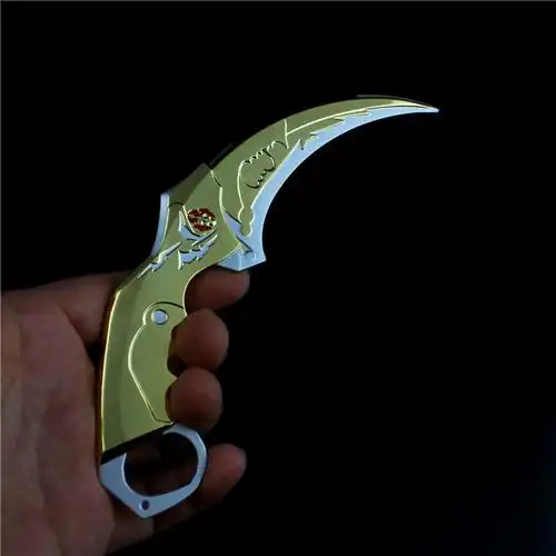 生死狙击 黄金毒牙 黄金暗月双刺合金模型 金属 带皮套18cm